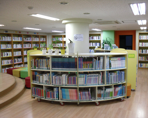 책고래작은도서관
